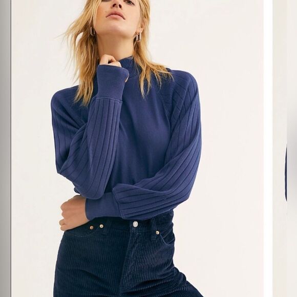 Free People Beach Too Cool to Care Pullover Top- Size Small - Picture 1 of 9